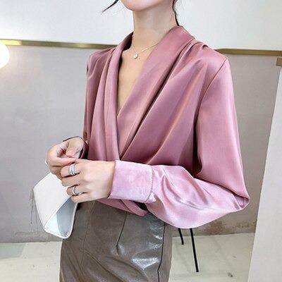 Coco Wrap in Divine Satin Pleated Front Blouse Lavender / S