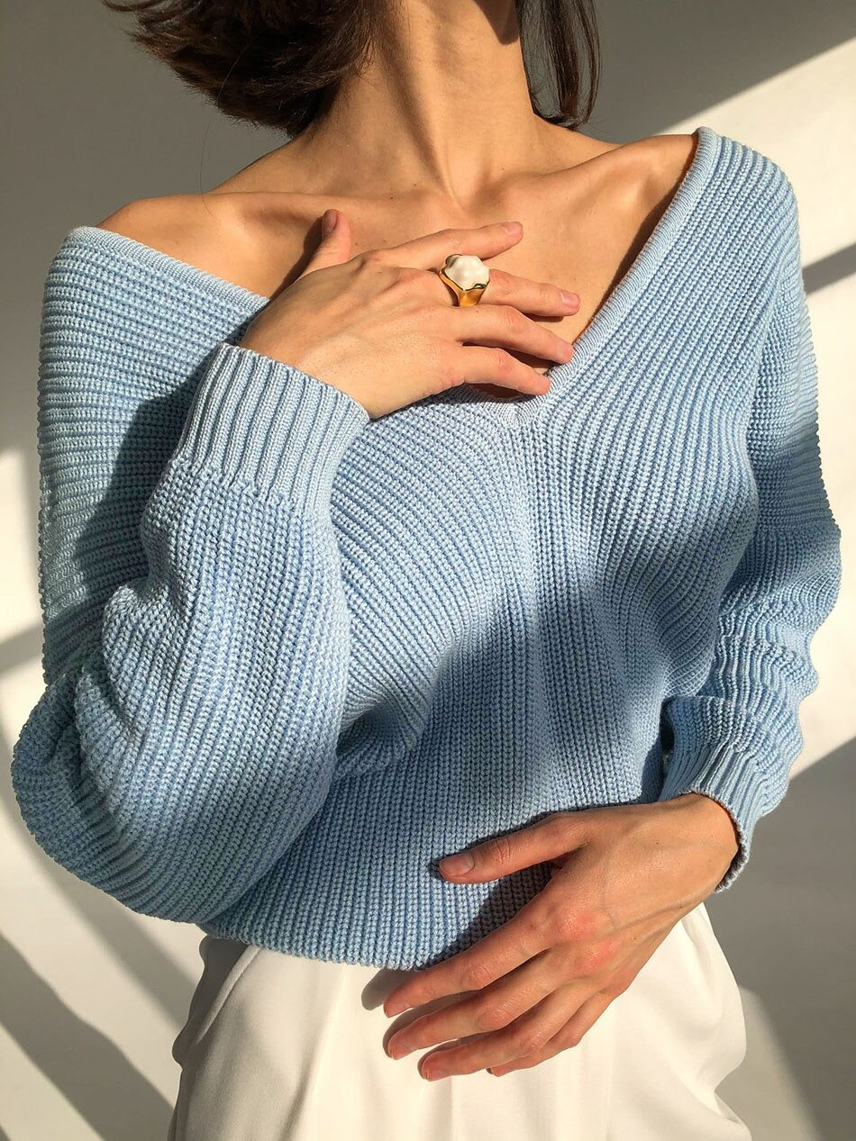 Everyday Knitted v-neck sweater